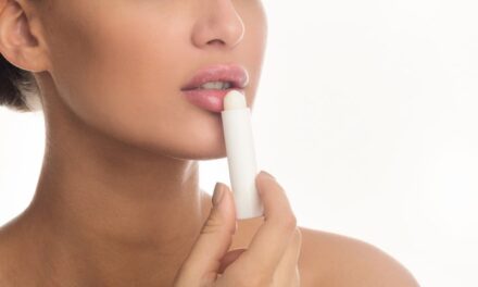 Rekomendasi Skincare Untuk Melembabkan Bibir